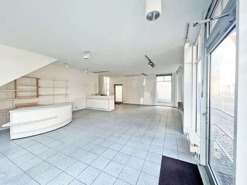 Foto - Einzelhandel in Stuttgart 1.400,00 € 81 m²