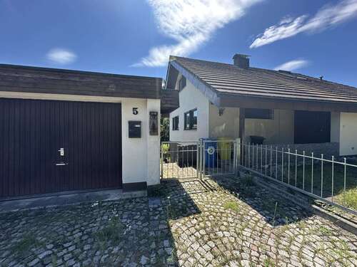 Foto - Haus zum Kaufen in Niedereschach 350.000,00 € 140 m²
