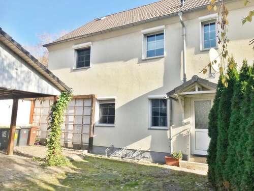 Foto - Haus zum Kaufen in Schkopau 299.000,00 € 220 m²