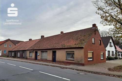 Foto - Haus zum Kaufen in Detern 65.000,00 € 180 m²