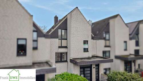 Foto - Haus zum Kaufen in Düsseldorf Hellerhof 679.000,00 € 175 m²