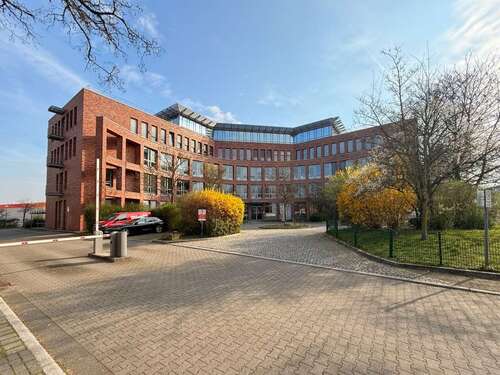 Foto - Büro in Hilden 7.323,28 € 447 m²