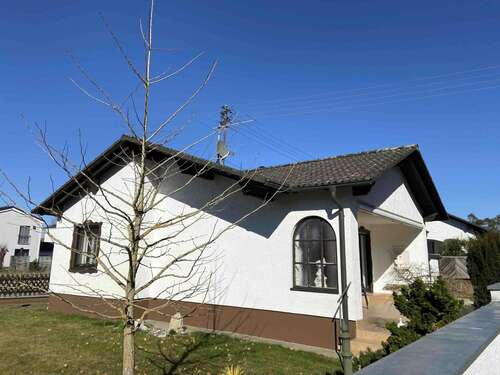 Foto - Haus zum Kaufen in Ernsgaden 395.000,00 € 107 m²