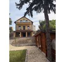 Haus zum Mieten in Halle 2.200,00 € 220 m²