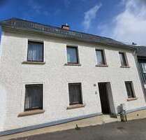 Haus zum Kaufen in Lengenfeld 30.000,00 € 90 m²