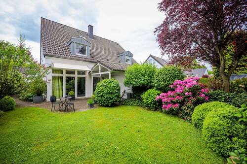 Foto - Haus zum Kaufen in Neuss 699.000,00 € 127 m²