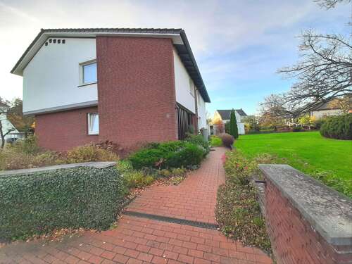 Foto - Haus zum Kaufen in Detmold 435.000,00 € 186 m²