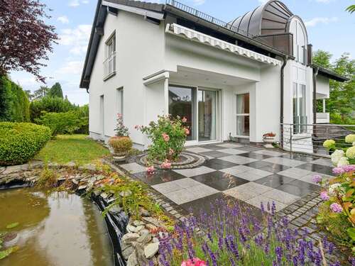 Foto - Haus zum Kaufen in Schmitten im Taunus 689.000,00 € 203 m²