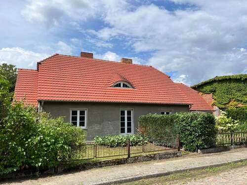 Foto - Haus zum Kaufen in Hohenmocker 159.000,00 € 150 m²