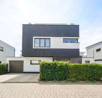 Haus zum Kaufen in Köln Widdersdorf 2.390.000,00 € 287.07 m² - Köln / Widdersdorf