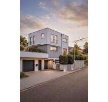 Haus zum Mieten in Regensburg 2.980,00 € 183 m²