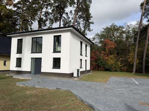 Foto - Haus zum Kaufen in Brandenburg - Blankenfelde-Mahlow 890.000,00 € 153 m²