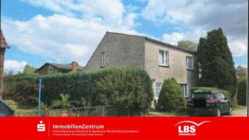 Foto - Haus zum Kaufen in Laage 55.000,00 € 126 m²