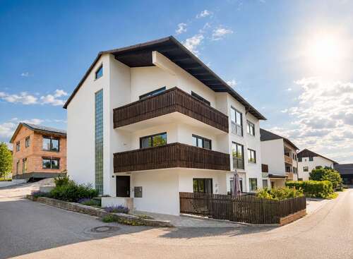 Foto - Haus zum Kaufen in Regensburg Oberisling 465.000,00 € 300 m²
