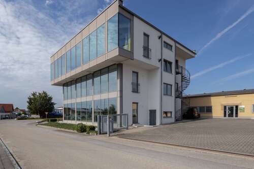 Foto - Büro in Nassenfels 7.850,00 € 560 m²