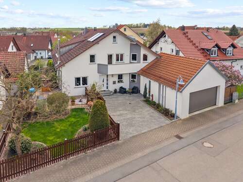 Foto - Haus zum Kaufen in Aulendorf-Zollenreute 475.000,00 € 140.13 m²
