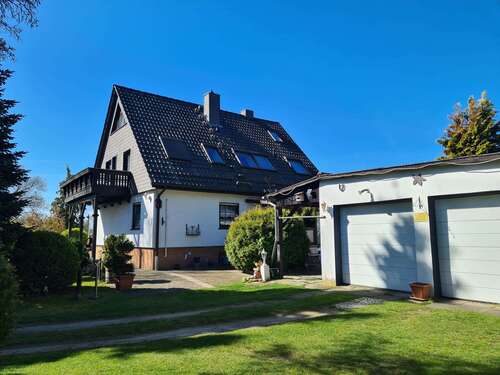 Foto - Haus zum Kaufen in Saalsdorf 340.000,00 € 278 m²