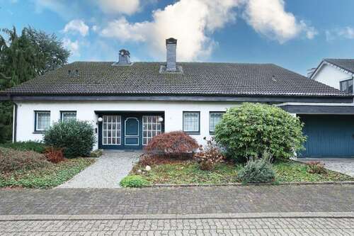 Foto - Haus zum Kaufen in Solingen 859.000,00 € 332.46 m²