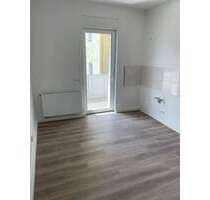 Wohnung zum Mieten in Zeitz 370,00 € 66.53 m²