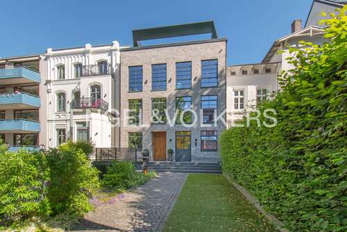 Foto - Haus zum Kaufen in Hamburg 10.642.000,00 € 379 m²