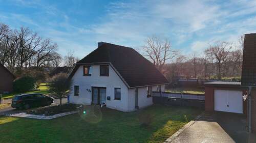 Foto - Haus zum Kaufen in Cadenberge 279.000,00 € 117 m²