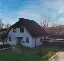 Haus zum Kaufen in Cadenberge 279.000,00 € 117 m²