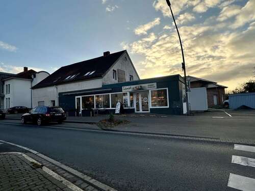 Foto - Haus zum Kaufen in Hüllhorst 415.000,00 € 330 m²