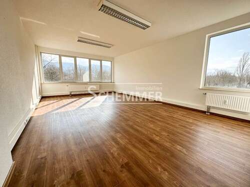 Foto - Büro in Freiburg im Breisgau 3.825,00 € 402.8 m²