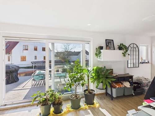 Foto - Wohnung zum Mieten in Heddesheim 880,00 € 80 m²