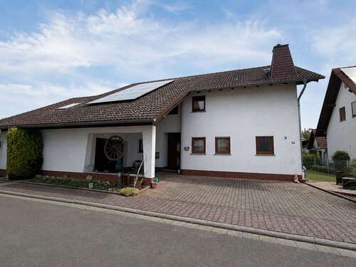 Foto - Haus zum Kaufen in Nidderau 649.000,00 € 233 m²