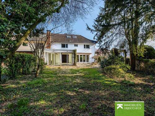 Foto - Haus zum Kaufen in Meerbusch 697.000,00 € 182 m²