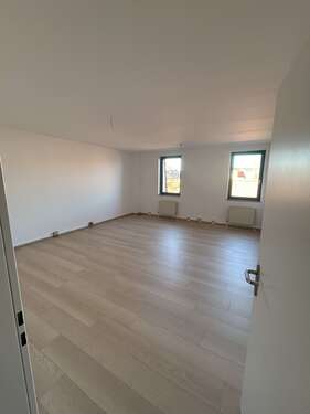 Foto - Büro in Nauen 996,00 € 83 m² - 996,00&nbsp;EUR Kaltmiete, ca.&nbsp; 83,00&nbsp;m&sup2;