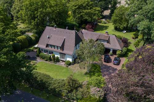 Foto - Haus zum Kaufen in Wiefelstede 1.190.000,00 € 357.05 m²