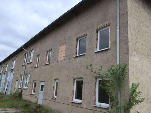 Foto - Halle in Paulinenaue 690.000,00 € 2357 m²