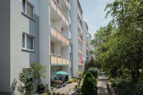 Foto - Wohnung zum Mieten in Halle 398,00 € 56.86 m²