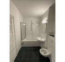 Wohnung zum Mieten in Halle 399,50 € 56.86 m²