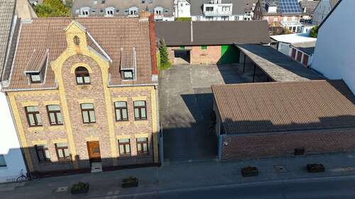 Foto - Haus zum Mieten in Köln 1.600,00 € 160 m²