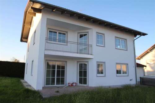 Foto - Haus zum Kaufen in Geisenhausen , Niederbay 660.000,00 € 151.42 m²