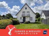Haus zum Kaufen in Oerlinghausen 320.000,00 € 217 m²