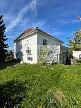 Foto - Haus zum Kaufen in Niddatal 749.000,00 € 400 m²