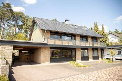 Foto - Haus zum Kaufen in Schloß Holte-Stukenbrock 495.000,00 € 290 m²