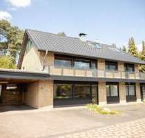 Haus zum Kaufen in Schloß Holte-Stukenbrock 495.000,00 € 290 m²