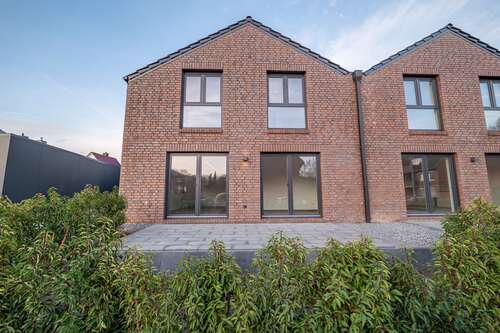 Foto - Haus zum Mieten in Stade 1.715,00 € 108 m²