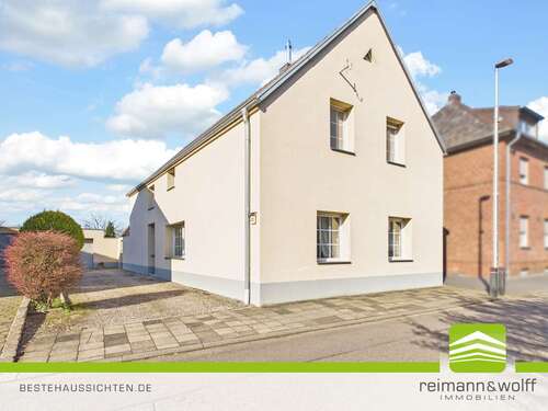Foto - Haus zum Kaufen in Heinsberg 255.000,00 € 145.75 m²