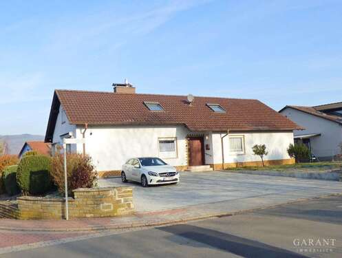 Foto - Haus zum Kaufen in Weilerbach 499.000,00 € 184 m²