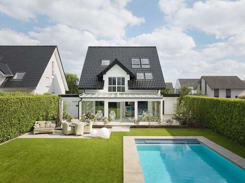Foto - Haus zum Kaufen in Willich Neersen 1.525.000,00 € 230.5 m²