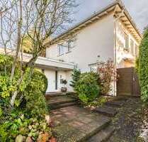 Haus zum Kaufen in Wiesbaden 2.250.000,00 € 342.34 m²