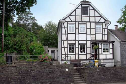 Foto - Haus zum Kaufen in Solingen 258.000,00 € 102 m²