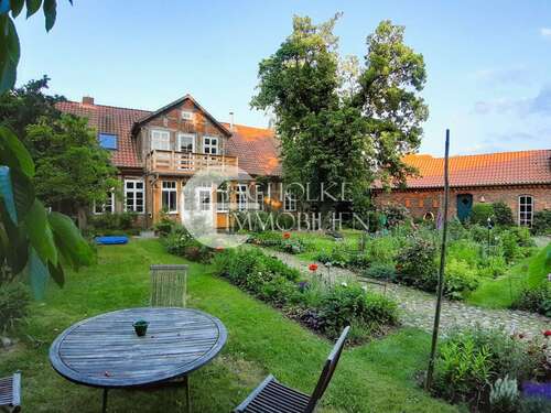Foto - Haus zum Kaufen in Bergen (Dumme) 675.000,00 € 450 m²