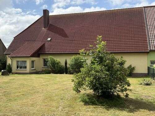 Foto - Haus zum Kaufen in Groß Schwiesow 174.000,00 € 115 m²
